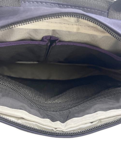 Manhattan Portage（マンハッタンポーテージ）Manhattan Portage (マンハッタンポーテージ) Est バーティカル A4 ショルダーバッグ ネイビーの古着・服飾アイテム