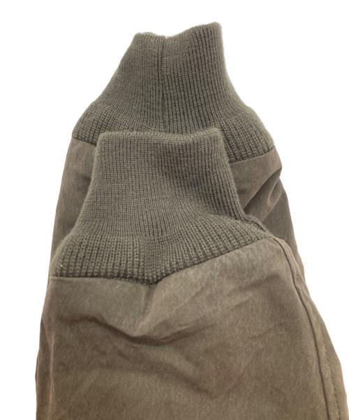 DUVETICA（デュベティカ）DUVETICA (デュベティカ) 襟ボアフライトジャケット カーキ サイズ:50の古着・服飾アイテム