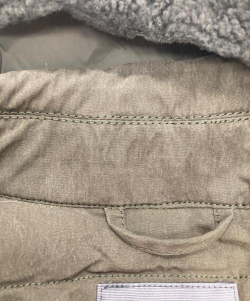 DUVETICA（デュベティカ）DUVETICA (デュベティカ) 襟ボアフライトジャケット カーキ サイズ:50の古着・服飾アイテム