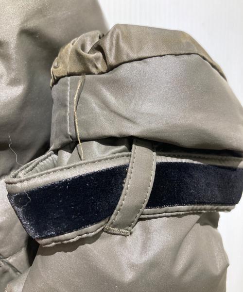 UNTITLED（アンタイトル）UNTITLED (アンタイトル) ベルト付ダウンコート カーキ サイズ:1の古着・服飾アイテム