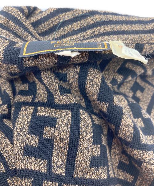 FENDI（フェンディ）FENDI (フェンディ) ズッカ柄タートルネックニット ベージュ×ブラック サイズ:40の古着・服飾アイテム