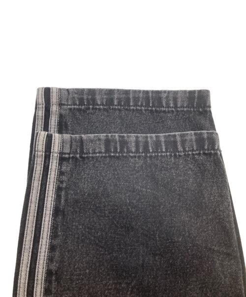 adidas（アディダス）adidas (アディダス) デニムパンツ ブラック サイズ:32の古着・服飾アイテム