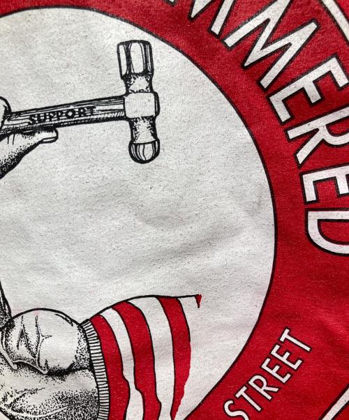 Hanes（ヘインズ）Hanes (ヘインズ) プリントカットソー レッド サイズ:Mの古着・服飾アイテム