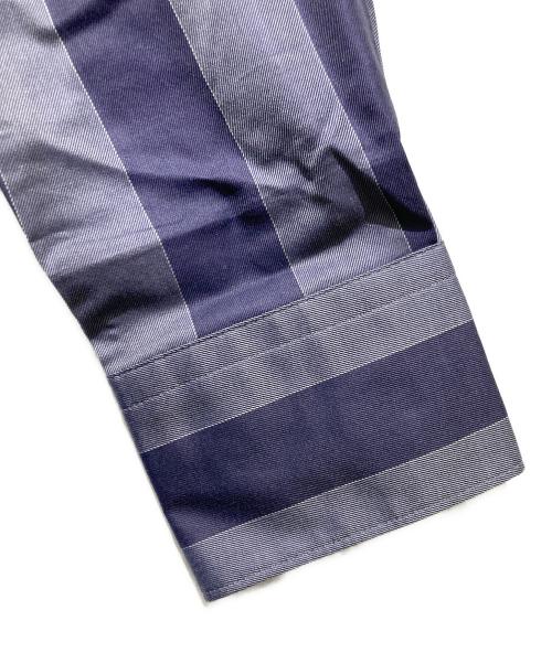 BOSS（ボス）BOSS (ボス) ストライプシャツ グレー×ネイビー サイズ:41の古着・服飾アイテム