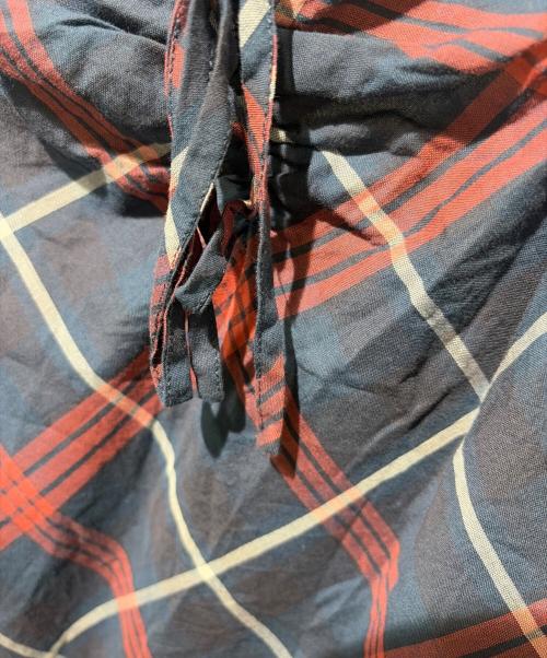 Snidel（スナイデル）Snidel (スナイデル) フリルチェックキャミソールワンピース レッド×ネイビーの古着・服飾アイテム