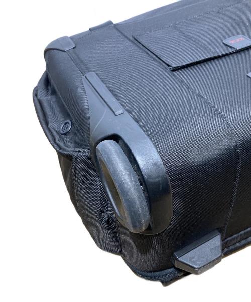 TUMI（トゥミ）TUMI (トゥミ) Alpha 2 Wheeled Compact Duffel ブラックの古着・服飾アイテム