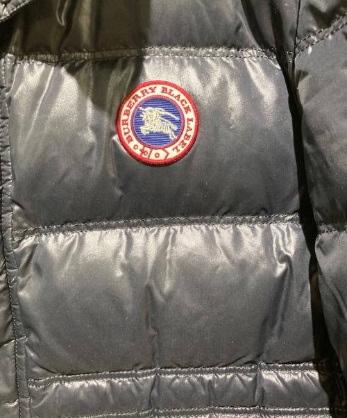 BURBERRY BLACK LABEL（バーバリーブラックレーベル）BURBERRY BLACK LABEL (バーバリーブラックレーベル) ワッペン付ダウンコート ブラック サイズ:Lの古着・服飾アイテム