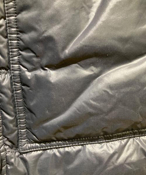 BURBERRY BLACK LABEL（バーバリーブラックレーベル）BURBERRY BLACK LABEL (バーバリーブラックレーベル) ワッペン付ダウンコート ブラック サイズ:Lの古着・服飾アイテム