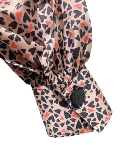 NARA CAMICIE（ナラカミーチェ）NARA CAMICIE (ナラカミーチェ) ハートパターンバックボタンブラウス ピンク サイズ:44の古着・服飾アイテム