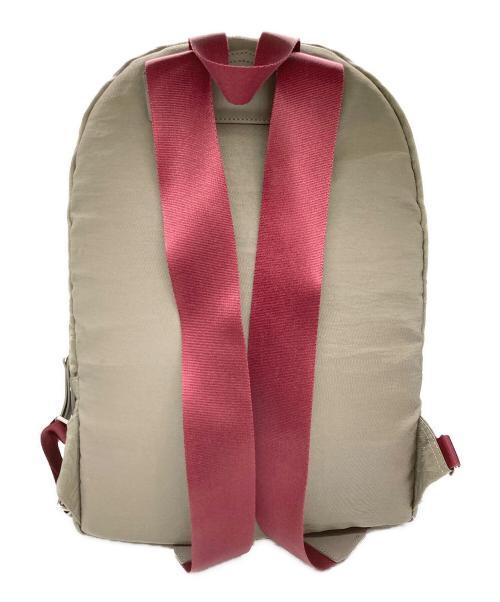 Vivienne Westwood（ヴィヴィアンウエストウッド）Vivienne Westwood (ヴィヴィアンウエストウッド) “LINE ORB EMBOS” リュック カーキの古着・服飾アイテム