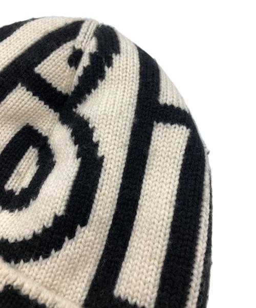 FENDI（フェンディ）FENDI (フェンディ) MARC JACOBS (マークジェイコブズ) コラボニットキャップ ホワイト×ブラックの古着・服飾アイテム
