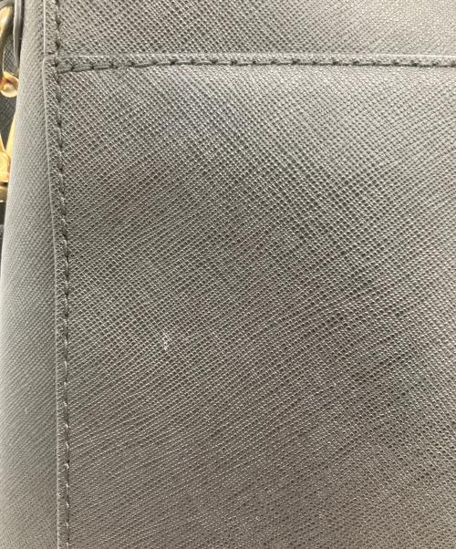 MICHAEL KORS（マイケル・コース）MICHAEL KORS (マイケル・コース) レザーショルダーバッグ ブラックの古着・服飾アイテム