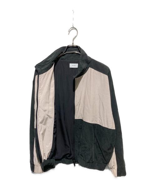 RHUDE（ルード）RHUDE (ルード) バッグロゴジャケット ブラック×ベージュ サイズ:Sの古着・服飾アイテム