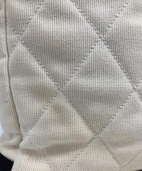 CHANEL（シャネル）CHANEL (シャネル) トートバッグ/パリビアリッツPMトートバッグ ホワイトの古着・服飾アイテム