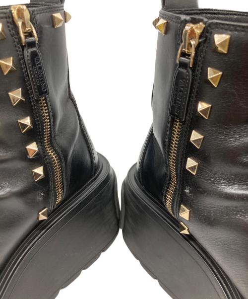 VALENTINO（ヴァレンティノ）VALENTINO (ヴァレンティノ) ユニークフォーム サイドジップ ロックスタッズ ブーツ ブラック サイズ:36 1/2の古着・服飾アイテム