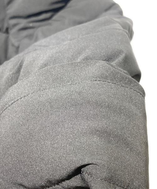 STRAWBERRY FIELDS（ストロベリーフィールズ）STRAWBERRY FIELDS (ストロベリーフィールズ) リボンベルト付き 美シルエットダウンコート ブラック サイズ:不明の古着・服飾アイテム