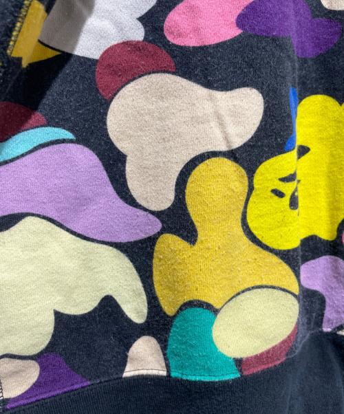 A BATHING APE（ア ベイシング エイプ）A BATHING APE (ア ベイシング エイプ) Giant multi camo ジップパーカー マルチカラー サイズ:Lの古着・服飾アイテム