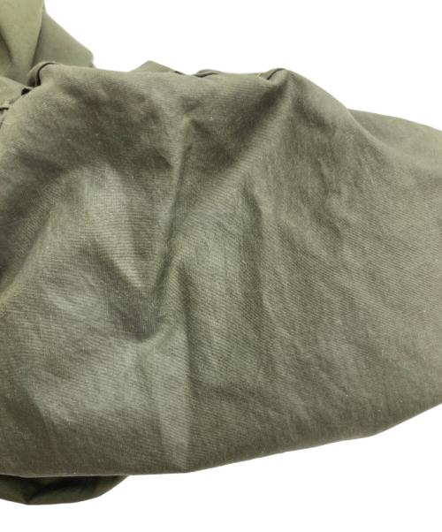 CINOH（チノ）CINOH (チノ) TYPEWRITER NYLON HOODIE BLOUSON カーキ サイズ:38の古着・服飾アイテム