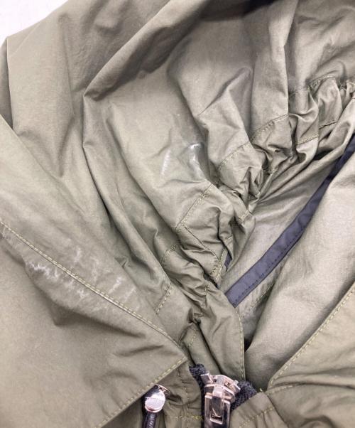 CINOH（チノ）CINOH (チノ) TYPEWRITER NYLON HOODIE BLOUSON カーキ サイズ:38の古着・服飾アイテム