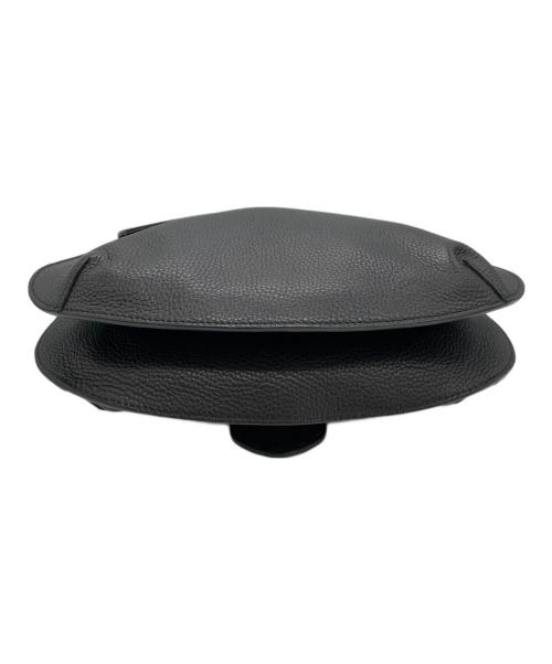 GUCCI（グッチ）GUCCI (グッチ) GGマーモント タイガーヘッドショルダーバッグ ブラックの古着・服飾アイテム