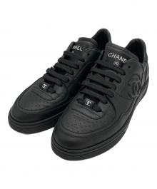 CHANEL（シャネル）の古着「CCロゴローカットスニーカー」｜ブラック