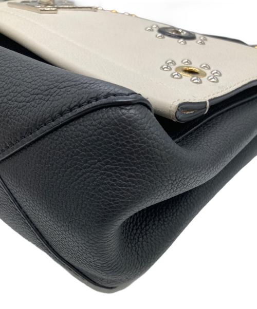 LOUIS VUITTON（ルイ ヴィトン）LOUIS VUITTON (ルイ ヴィトン) ロックミー2 メカニカルフラワー 2WAYショルダーバッグ ホワイト×ブラックの古着・服飾アイテム
