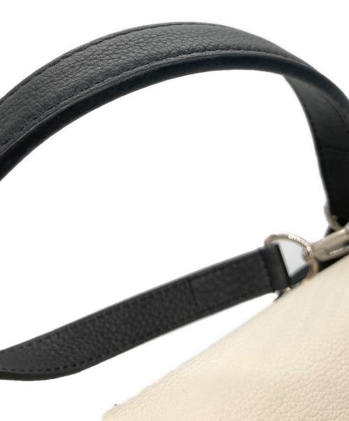 LOUIS VUITTON（ルイ ヴィトン）LOUIS VUITTON (ルイ ヴィトン) ロックミー2 メカニカルフラワー 2WAYショルダーバッグ ホワイト×ブラックの古着・服飾アイテム