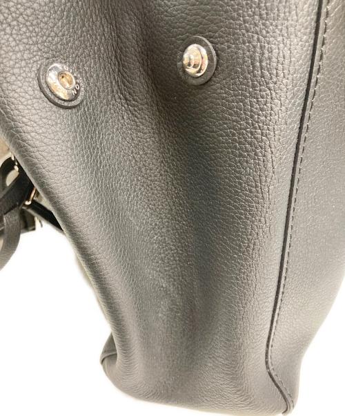 LOUIS VUITTON（ルイ ヴィトン）LOUIS VUITTON (ルイ ヴィトン) ロックミー2 メカニカルフラワー 2WAYショルダーバッグ ホワイト×ブラックの古着・服飾アイテム