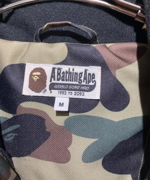A BATHING APE（ア ベイシング エイプ）A BATHING APE (ア ベイシング エイプ) 1ST CAMO SNOWBOARD JACKET グリーン サイズ:Mの古着・服飾アイテム