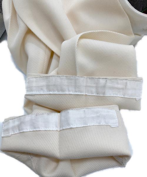 PT01（ピーティーゼロウーノ）PT01 (ピーティーゼロウーノ) Gentleman Fit ウール 1プリーツスリムスラックス アイボリー サイズ:42の古着・服飾アイテム