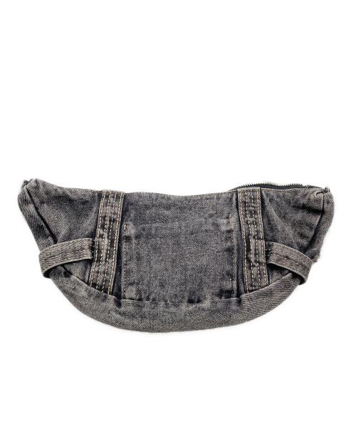 Matin Kim（マーティン・キム）matin kim (マーティン・キム) WASHED DENIM MINI HOBO BAG グレーの古着・服飾アイテム