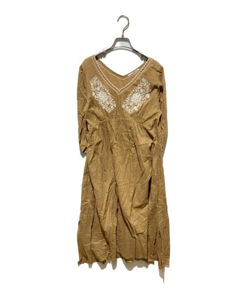 ne quittez pas（ヌキテパ）ne quittez pas (ヌキテパ) エンブロイダリーカフタンワンピース ベージュ サイズ:不明の古着・服飾アイテム