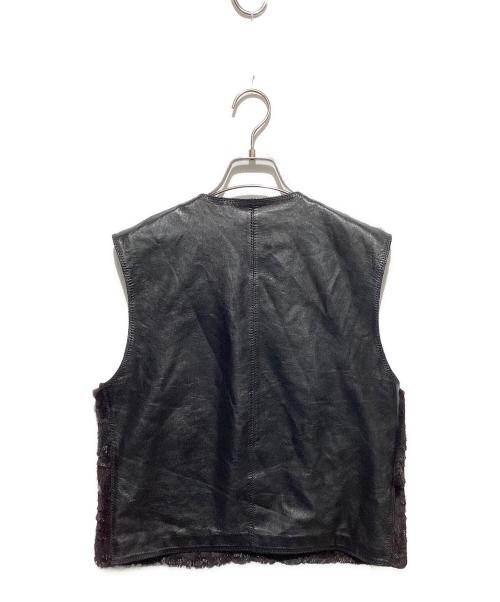 FENDI（フェンディ）FENDI (フェンディ) ズッカ柄シャギーファーレザーベスト ブラック サイズ:42の古着・服飾アイテム