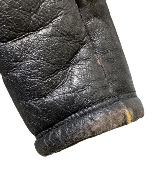 VIRTUS PALESTRE（ヴィルトゥス パレストレ）VIRTUS PALESTRE (ヴィルトゥス パレストレ) イタリア製 ムートンレザージャケット ブラック サイズ:不明の古着・服飾アイテム