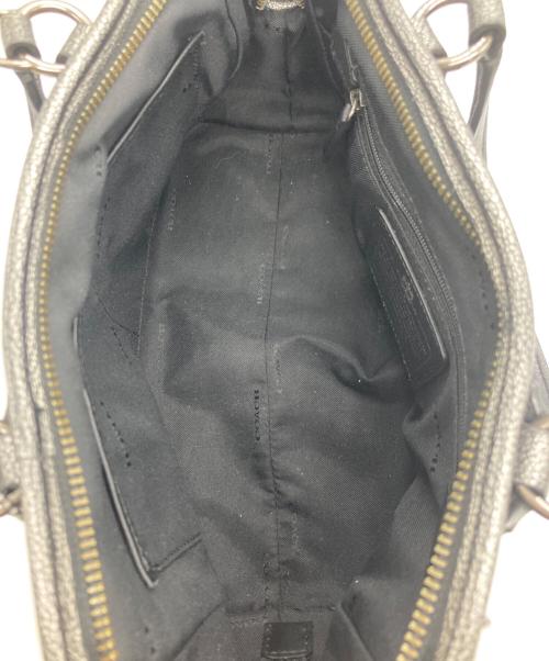 COACH（コーチ）COACH (コーチ) メタリック ペブルレザーショルダーバッグ シルバーの古着・服飾アイテム
