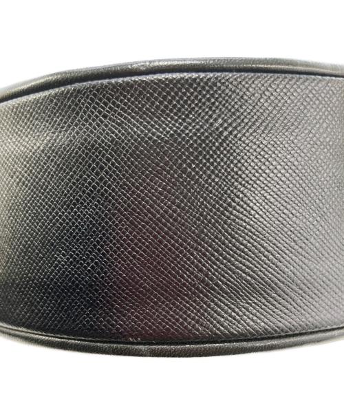 Yves Saint Laurent（イヴサンローラン）Yves Saint Laurent (イヴサンローラン) ショルダーバッグ ブラックの古着・服飾アイテム