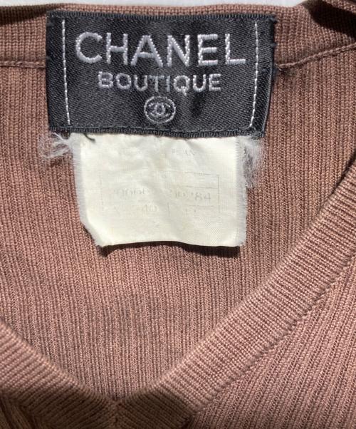 CHANEL（シャネル）CHANEL (シャネル) Vネック半袖リブニット ブラウン サイズ:42の古着・服飾アイテム
