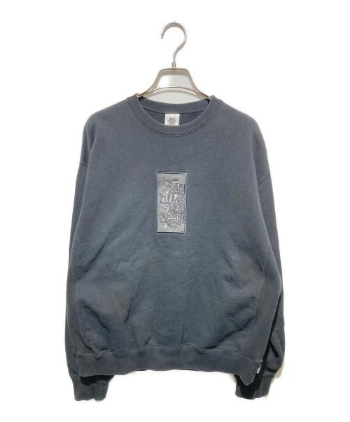 THE BLACK EYE PATCH（ブラックアイパッチ）THE BLACK EYE PATCH (ブラックアイパッチ) 取扱注意刺繍クルーネックスウェット ブラック サイズ:Mの古着・服飾アイテム