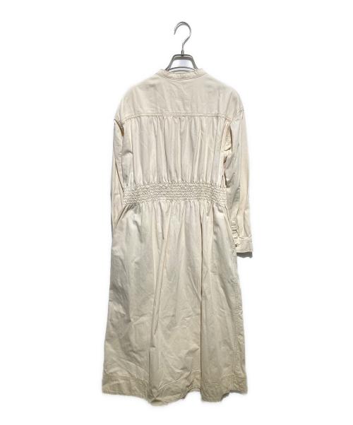 SHIPS any（シップスエニィ）SHIPS any (シップスエニィ) シャーリング デニム ポケット ワンピース アイボリー サイズ:FREEの古着・服飾アイテム