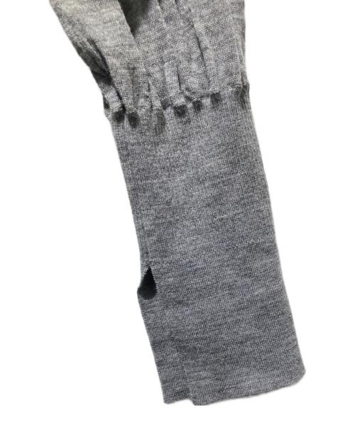 Con te（コンテ）Con te (コンテ) スキッパー ニット グレー サイズ:不明の古着・服飾アイテム