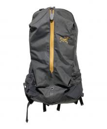 ARC'TERYX（アークテリクス）の古着「バックパック/ARRO 22 BACKPACK」｜ゴールド×ブラック