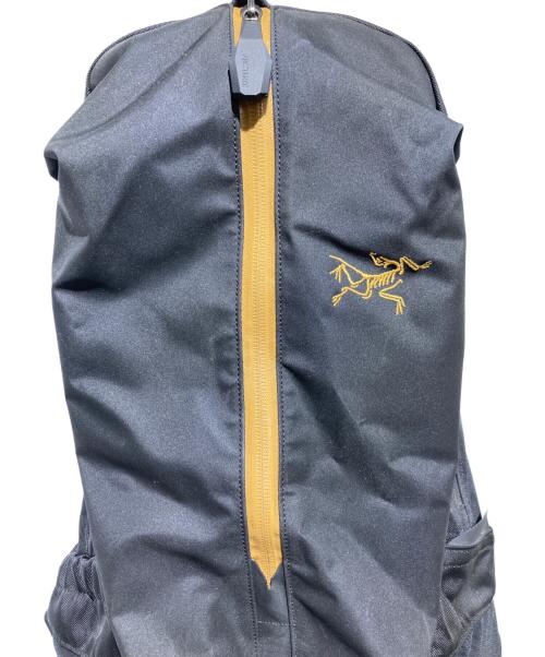 ARC'TERYX（アークテリクス）ARC'TERYX (アークテリクス) バックパック/ARRO 22 BACKPACK ゴールド×ブラックの古着・服飾アイテム