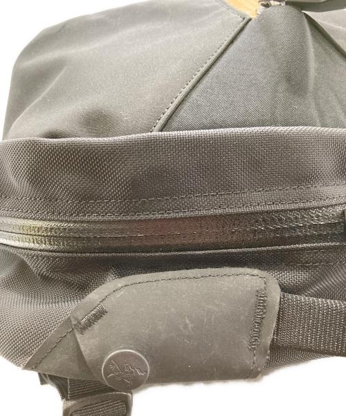 ARC'TERYX（アークテリクス）ARC'TERYX (アークテリクス) バックパック/ARRO 22 BACKPACK ゴールド×ブラックの古着・服飾アイテム