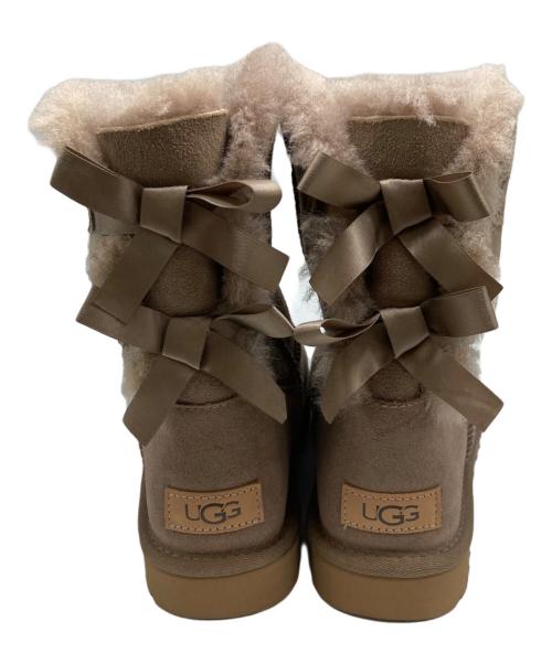 UGG（アグ）UGG (アグ) リボンデザインムートンブーツ ベージュ サイズ:24の古着・服飾アイテム