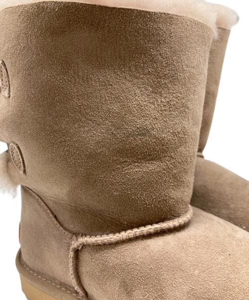 UGG（アグ）UGG (アグ) リボンデザインムートンブーツ ベージュ サイズ:24の古着・服飾アイテム