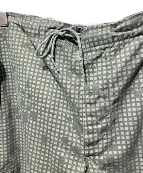 US ARMY（ユーエスアーミー）US ARMY (ユーエスアーミー) ナイトデザートカモカーゴパンツ カーキ サイズ:medeum-shortの古着・服飾アイテム