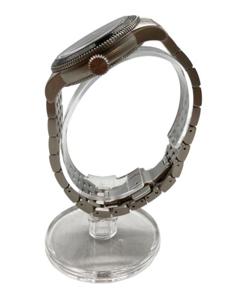 BURBERRY（バーバリー）BURBERRY (バーバリー) ユーティリテリアンリストウォッチ ブラックの古着・服飾アイテム