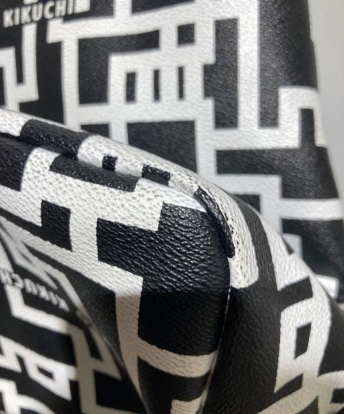 TAKEO KIKUCHI（タケオキクチ）TAKEO KIKUCHI (タケオキクチ) 布袋寅泰 (ホテイトモヤス) コラボG柄トートバッグ ホワイト×ブラックの古着・服飾アイテム