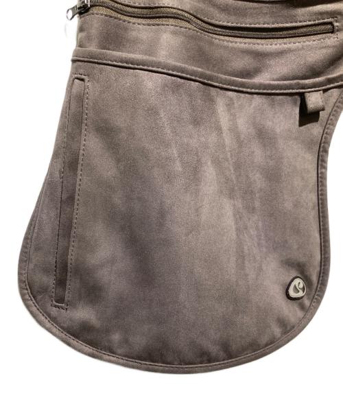 COYSEIO（コイセイオ）coyseio (コイセイオ) SUEDE BELT BAG ブラウンの古着・服飾アイテム