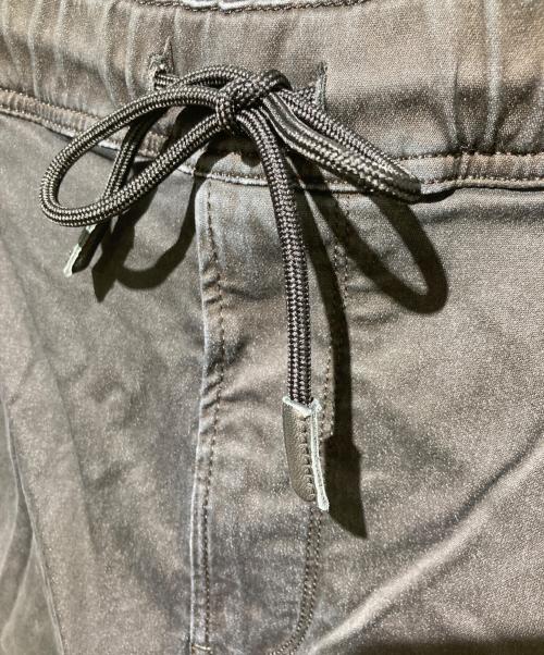 DIESEL（ディーゼル）DIESEL (ディーゼル) KROOLEY-NE ジョグパンツ ブラック サイズ:34の古着・服飾アイテム